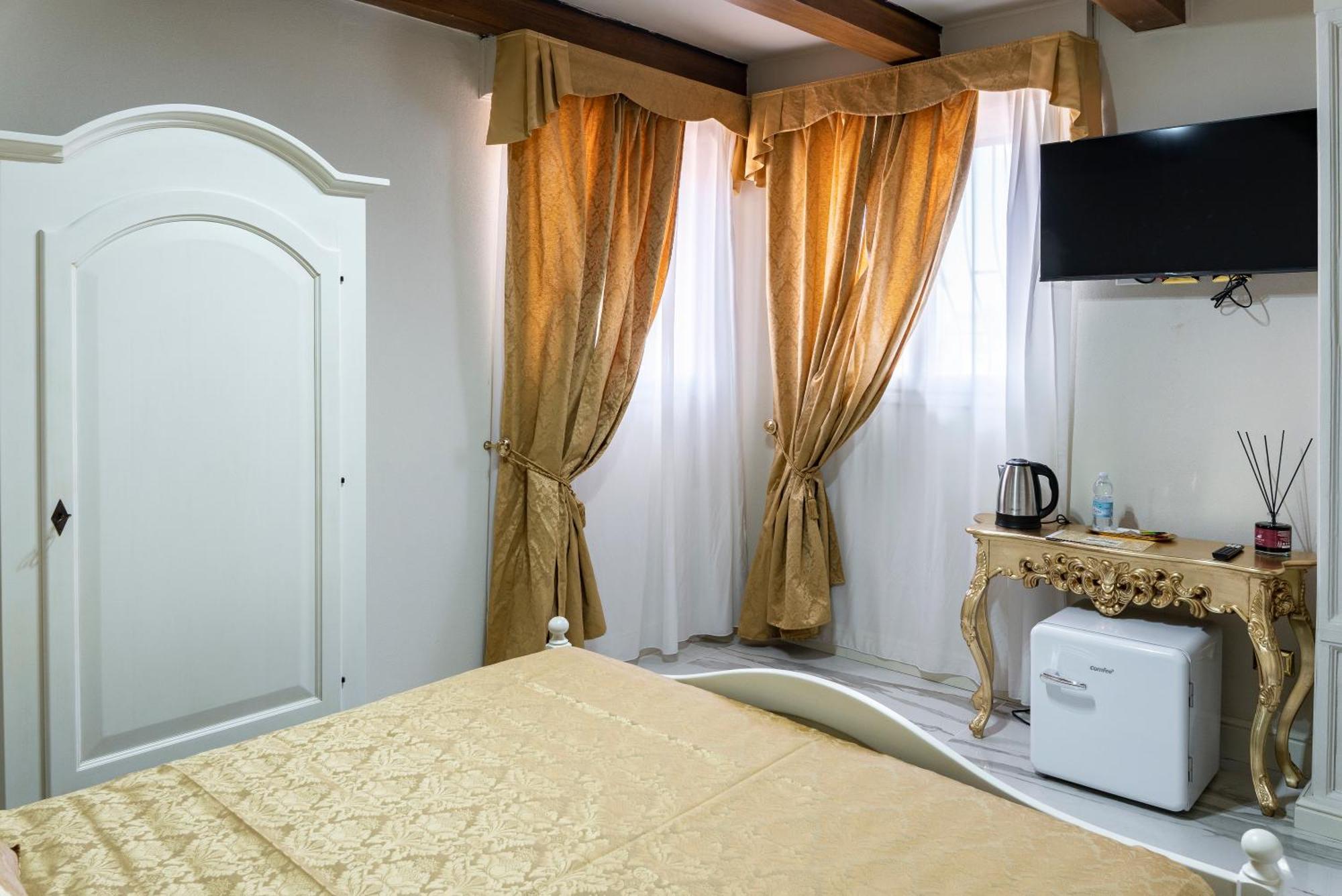 ונציה Palazzo Titti Rialto Suites מראה חיצוני תמונה
