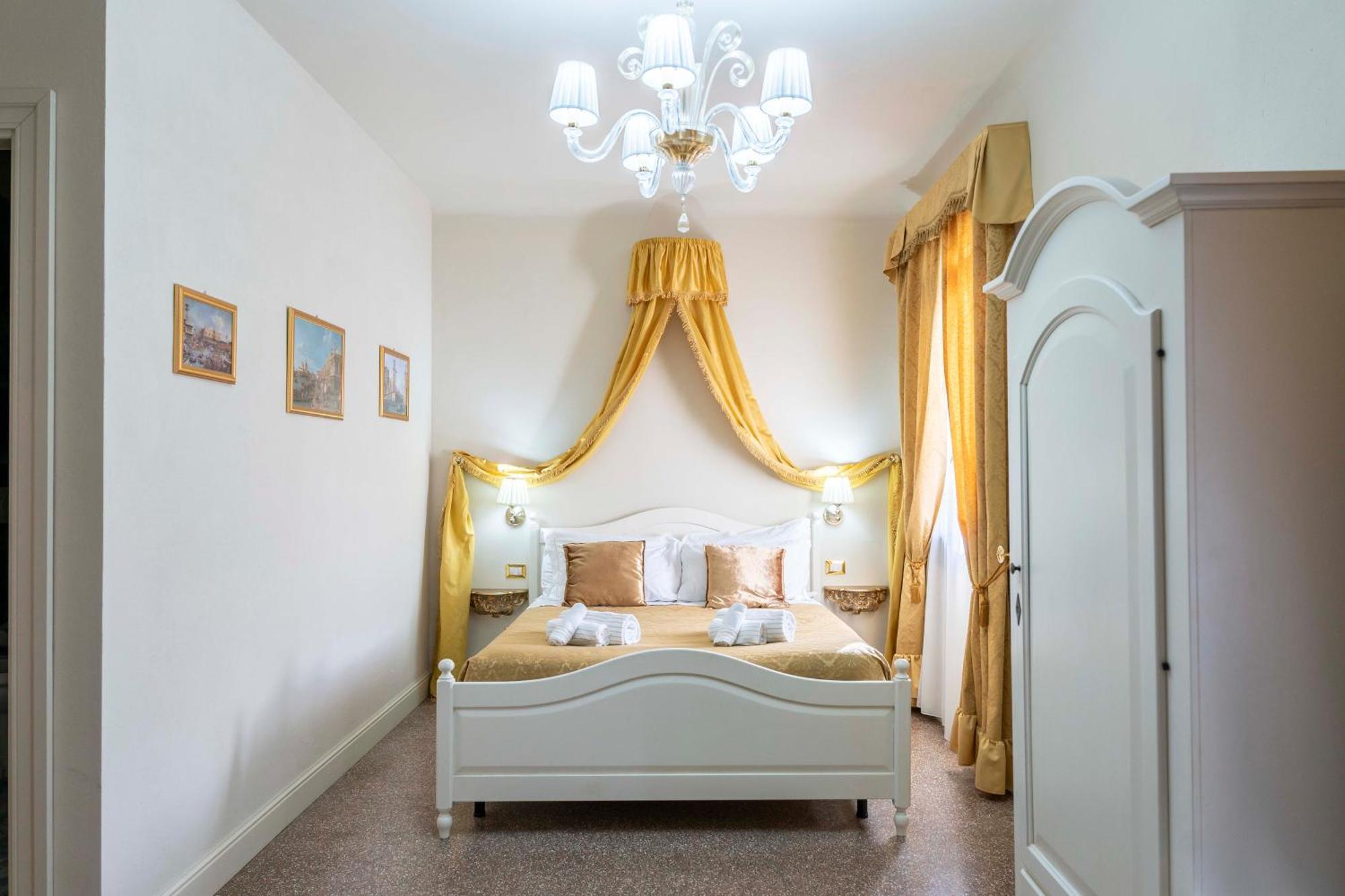 ונציה Palazzo Titti Rialto Suites מראה חיצוני תמונה